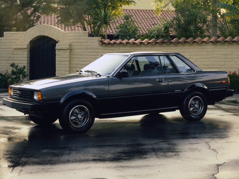 Illustration for article titled Terrible Picture of a TE72 Corolla